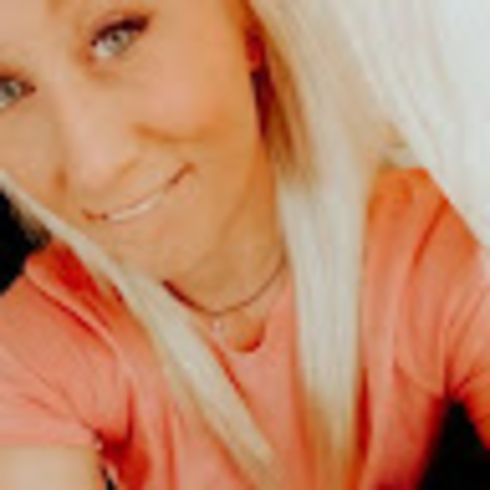 Meet your Posher, Ashnee